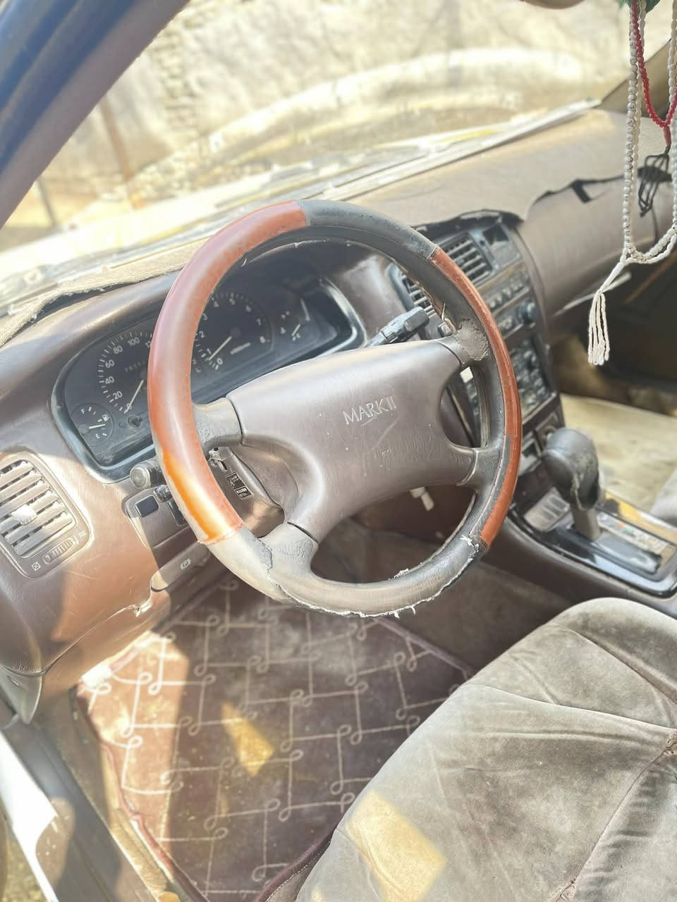 مارك موديل2000 السعر50 ورقه وبيها مجال العنوان المجرالكبير معمل ورق ميسان ***********
