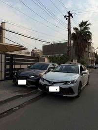 كامري هايبرد موديل 2024 ماشية 48 الف قابل للزيادة بيها مكانين بارد كلش...