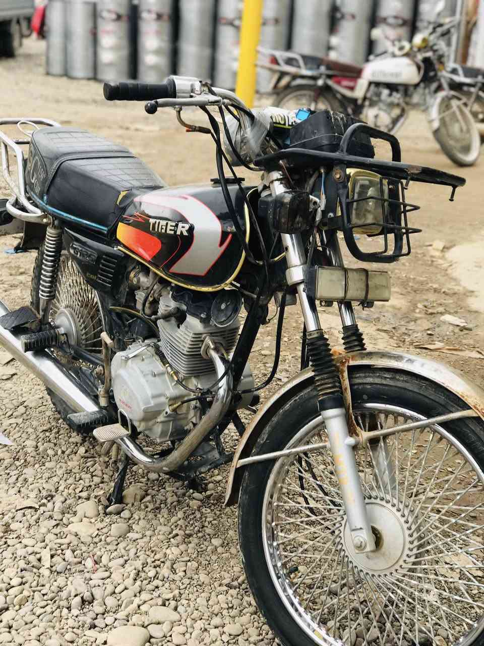 تايكر 2020محرك نضيف كلشي ماتصرف علي شغل وطلع كهربايات شغاله مكان الجدعه 

***********
