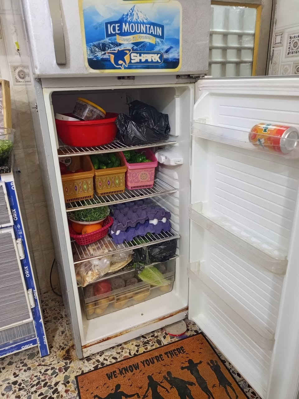 سلام عليكم ثلاجه للبيع سعر 175رقم الهاتف ***********
