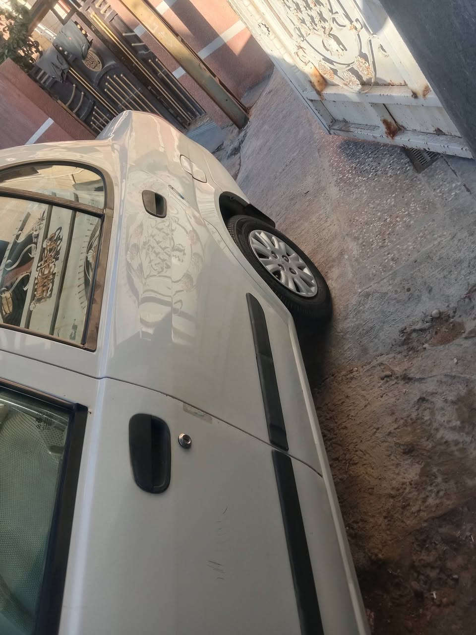 طيبه موديل 2013 سياره كلش حلوه مكني بغداد ***********
