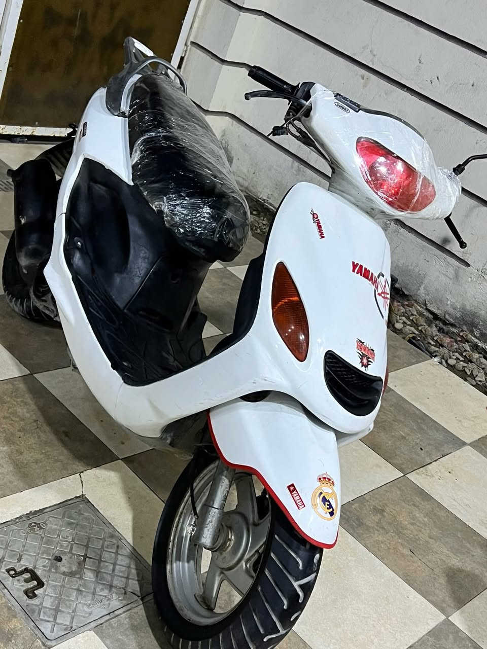 السلام عليكم ورحمه الله وبركاته
دراجه اكزز ياباني فحل 
مكينه ناعمه خرسه حيل
شلعه ومعدل تشك التبليط
كهربايات كامله
تايرات جوبلس دبل خلفي طسه ناعمه
نكره باي وفت 
اخوان الدراجه صارت عليه ب ٩٠٠ ومطلعه على ايدي
كلش نضيفه وضمان ترايكً للحدود 
رايده ب ٥٥٠  وبيها مجال للطيبين 😊 
والجميع على راسي 🙆


**إذا كنت صاحب هذا الإعلان وتريد حذفه لأي سبب، رجاءا أرسل رسالة إلى الدعم الفني**