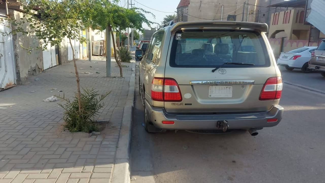 السلام عليكم لاندكرور مديل2007سياره كفاله عامه كلها ع البلاد مكينه كير تبريد حداده تخم تاير رقم بغداد تحويل ثاني يوم السعر 175العنوان البصره القبله استفسار *********** البصرة, العراق
