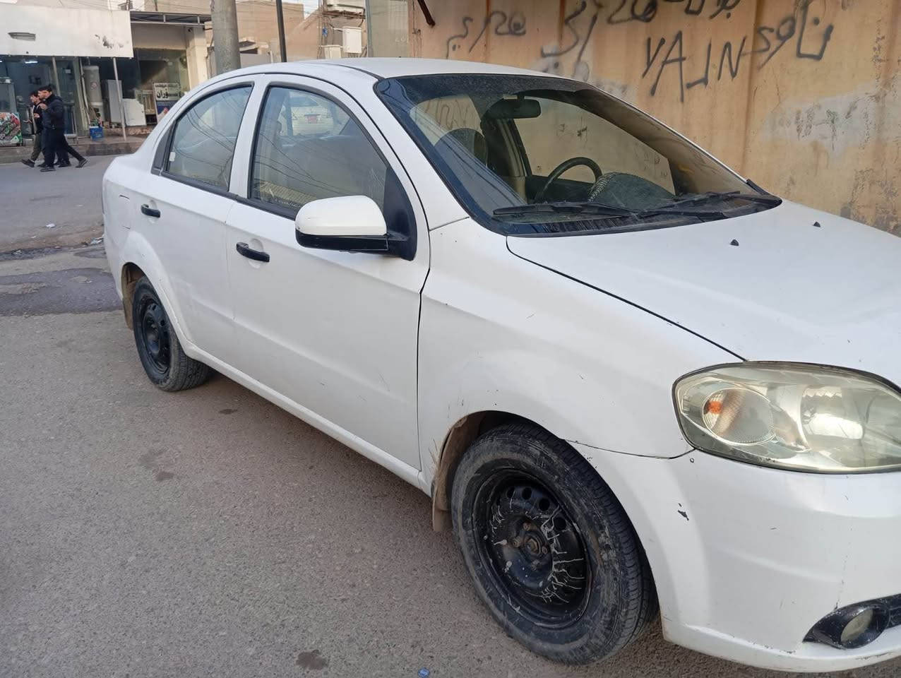 شوفرليت افيو موديل 2010 ناو زه رد گئرتوماتيك سه نوى نويه تا2031به ناوي خومانه حيزامه جمبكي خفيفي بيشي هيه همووشتي به شه رته
57ورقه مجاله كي تيدايه
*********** أربيل, العراق
