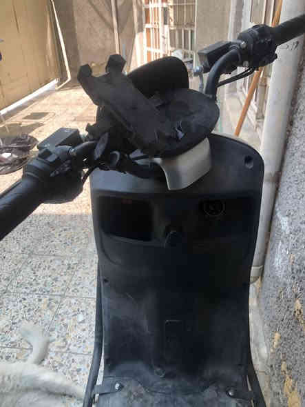 السلام عليكم
شباب دراجة بوليس ام عيون ماركة بغداد شكل الجديد ٦ بطاريات جدد دراجة ماشيه ٣ الاف بعدها زيرو صار شهرين من اشتريتها دراجة خير من الله تخبل سعرها ٦٥٠ بيها مجال عنواني العبيدي شهداء الاولى
رقم ***********
