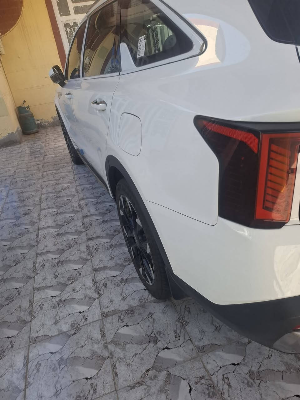 سورنتو ٢٥بغداد بسمي مكفوله كفاله عامه ماشيه ٢٤الف فول مواصفات ماعدا بنوراما سعر ٣٠٧ ت*********** ت***********
