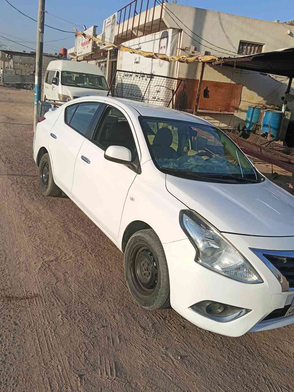 السلام عليكم ورحمه لله وبركاته نيسان سني هندي ام البليته الزركه 2020 بيهه باردات 4 وخط صبغ شويه من الباب وشويه من المدكر والباقي كله وضعيه الشركه ماشيه 170 الف 106 مجالهه حك الجيه والشراي يدلل


**إذا كنت صاحب هذا الإعلان وتريد حذفه لأي سبب، رجاءا أرسل رسالة إلى الدعم الفني**