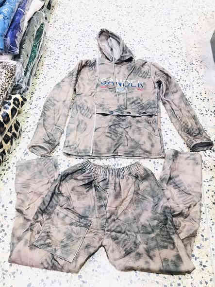 تراك ولادي قديفة مخمل 🧍🏼‍♂️🧍🏿
خامة تركية الاصلية🇹🇳
الوان وقياسات مختلفة
من عمر 5 — 20 سنة🛫🪬

كوزمتك ريحانه 🎇⛩

#العنوان // كوت -الانوار  - شارع المواكب

للأستفسار /*********** 📲
