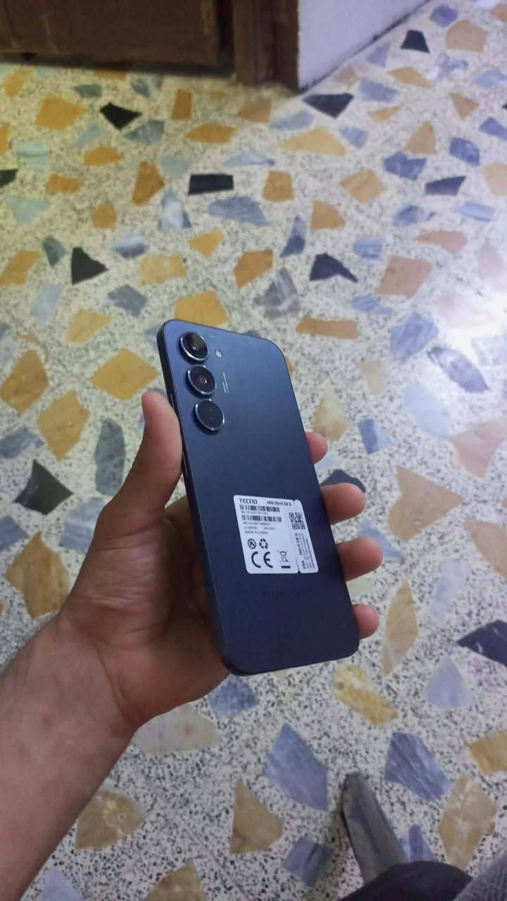 السلام عليكم جهاز سبارك 40 برو جديد لوك كارتون وشاحن السعر 235 وبي مجال بسيط


**إذا كنت صاحب هذا الإعلان وتريد حذفه لأي سبب، رجاءا أرسل رسالة إلى الدعم الفني**