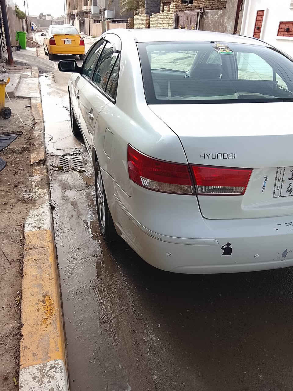 السلام عليكم سوناته للبيع موديل 2008رقم بغداد دولي محرك كيرخير من الله تبربد شغال  تخم تاير جديدماناقصه شي محرك الفين مصبوغه حزام للجماليه السعر 95وبيه مجال مكان بغداد تاجي تحويل مباشر ***********بي واتساب ***********
