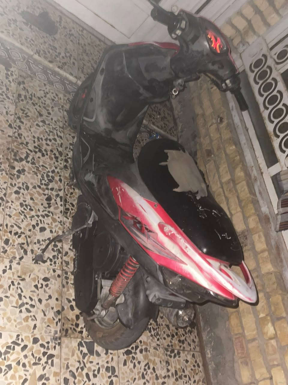 سلام عليكم ماكس عدله البيع سعر650قفل دراجه مكينه مامفتوحه على البلاد شلعه ومعدل كهربائيات كلها شغاله  مكان العماره ابو رمانه قرب حسينيت رسول  ***********

