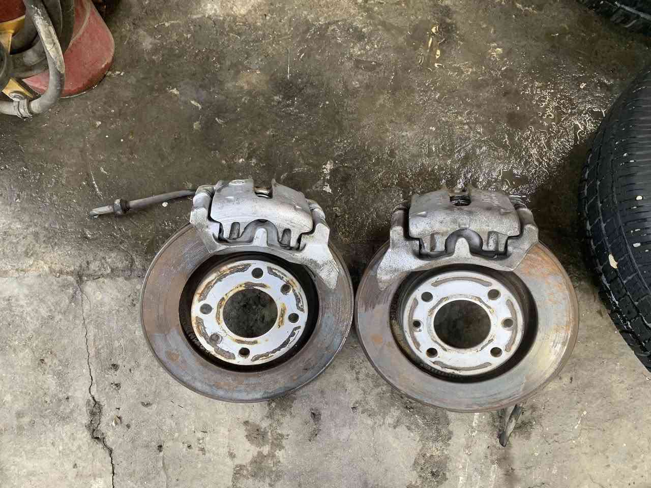 سلام عليكم تحويرة 14 بارص  تاير صار شهر من شادة ويل جديد تصال على رقم ***********
