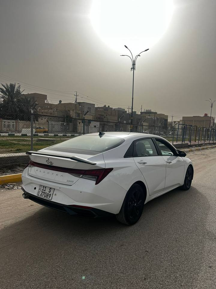 النترا (هايبرد) يعني انسى صرف البانزين رقم بغداد دولي موديل 2021 ماشية 55 الف فول مواصفات( بدون بنوراما )..بصمة ، تشغيل عن بعد ، كاميرا ، رادرات ، تحديد مسار ،مثبت سرعة ،تدفئة كشنات ،جنطة ذكية ،اوتو هولد ، تشغيل عن بعد ،سايد بريك بصمه ، لايت امامي خلفي (لد) ، ثلاث انظمة قيادة
السيارة جديدة على وضع الشركة السونار مرفق بالمنشور .السعر 140 مكاني الناصرية الاتصال على الرقم/*********** ناصرية, ذي قار
