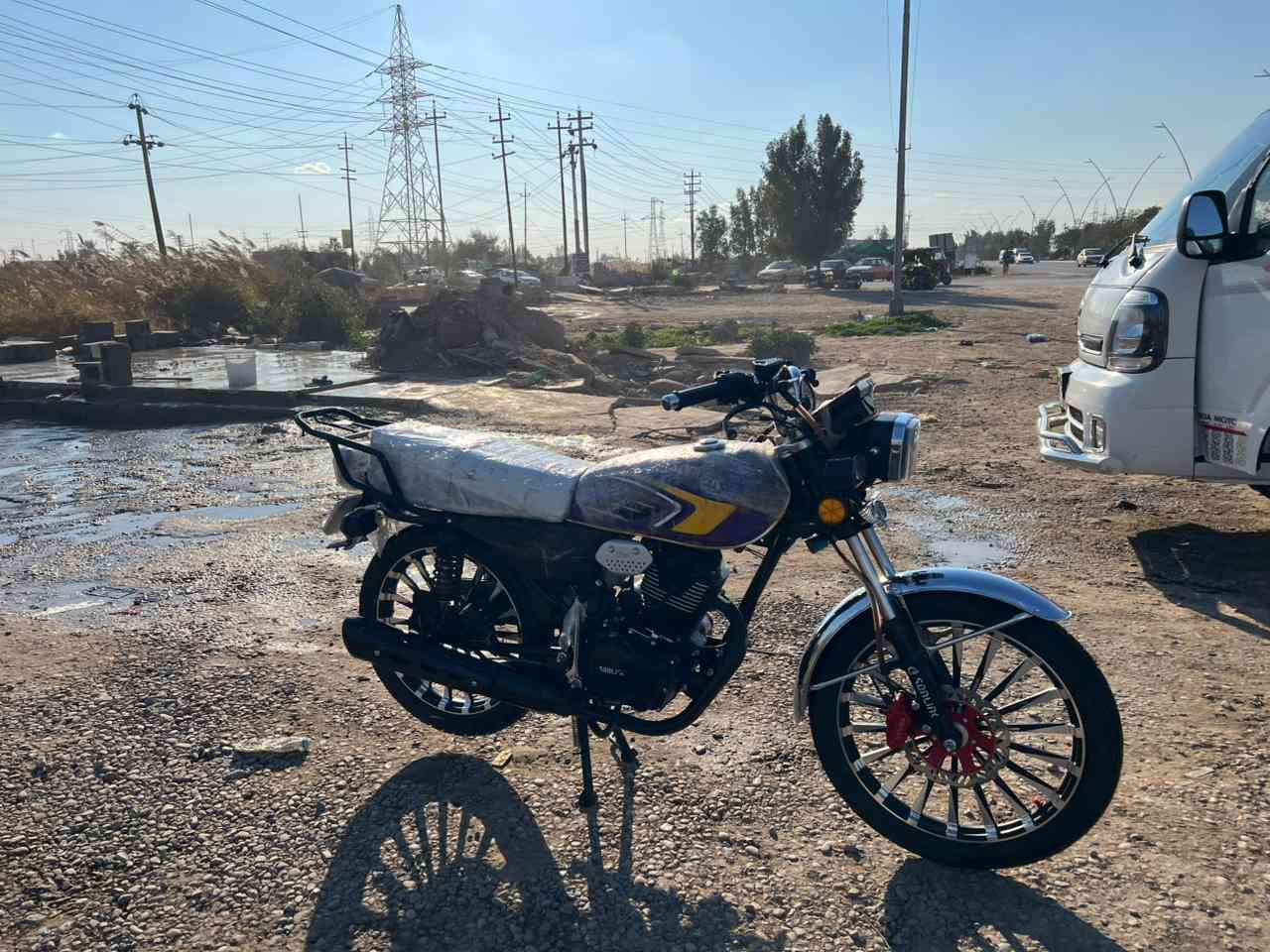 السلام عليكم سيفان موديل 25 محرك 200 اسود بصمه وسويج اخو الزيرو ماشي 4000 اوراق كارتونيه للبيع المكان ديالى المقدادية السعر 800 الف وبيه مجال للاستفسار   ***********
