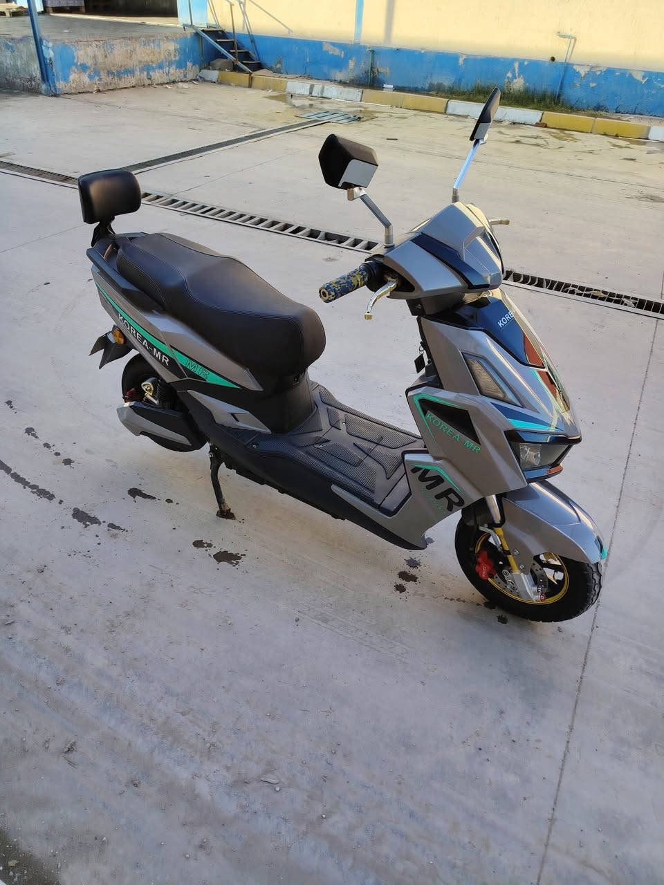 السلام عليكم دراجة شحن سكنس 6 بطاريات سعر 700 وابيه مجال مكاني اليوسفية مقابل صيطره 75 سرعه 99 ملف 2000 هاذه رقمي بي واتساب ***********
