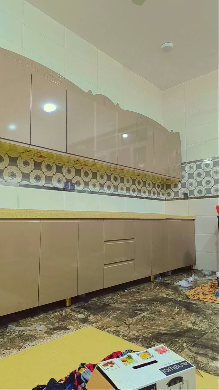 مفاجأه ساره مع تخفيض الاسعار لكافة انواع الكاونترات 🧚‍♀️🧚‍♀️🧜‍♀️
سعر المتر الالمنيوم 125 الف دينار
سعر متر الداخل المنيوم ولابواب Hdf
فقط ب 175
سعر متر المرمر ب 90 الف فقط
ولمفاجأه الاحلى 💥الكوارتز💥
سعر المتر 110 فقط
وعلى ذوقك وبكافة الالوان❤🧡💛💚💙💜🤎
اجمل التصاميم 💢و الديكورات💫 وانسب الاسعار
في عالم المطابخ 🦹‍♀️مع معمل المنيوم الياقوت ✨
الديوانيه حي الفرات خلف الطاقه 
للاستفسار  ***********       ***********
