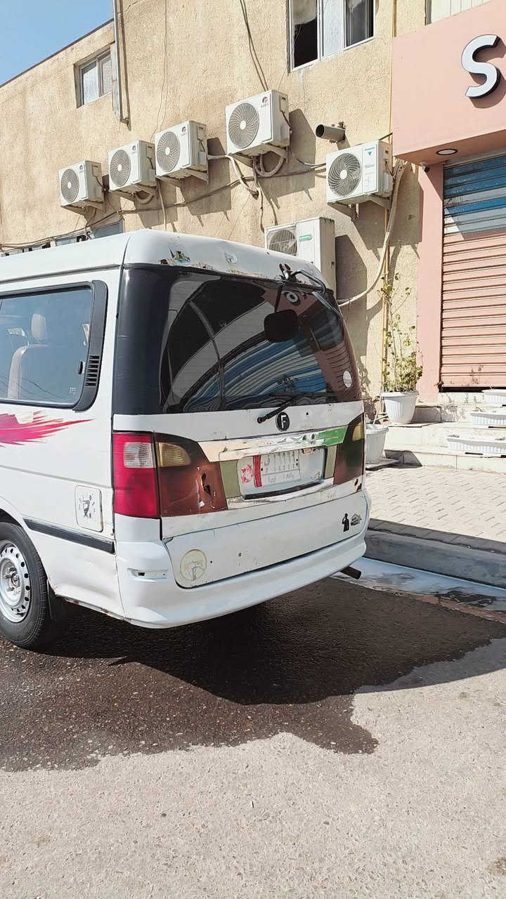 سلام عليكم من رخصت مدير الكروب عندي سياره فتون موديل ١٤ السياره موصليه مكانه كربلاء وبيه ضربه بل صفحه الطويله ***********
