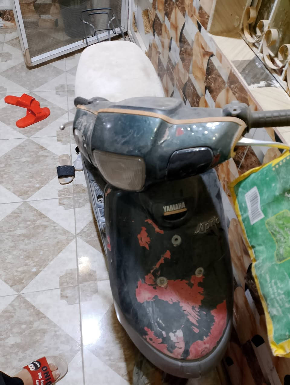 بتره للبيع امشي بيها وطفت اتوقع كابريتر لان كابريترها تعبان الباقي كله شغال وتمام ، 200 العنوان ناصرية مركز 
***********
