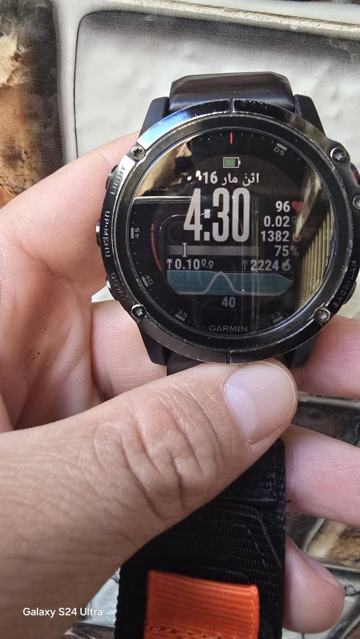 السلام عليكم.. ساعه كارمن فنكس5xبلس شاشةسفاير حجم 51مع كيبل شحن اصلي نظافه كماموضح السعر 200الف نهائي استفسار واتس وخاص ***********
