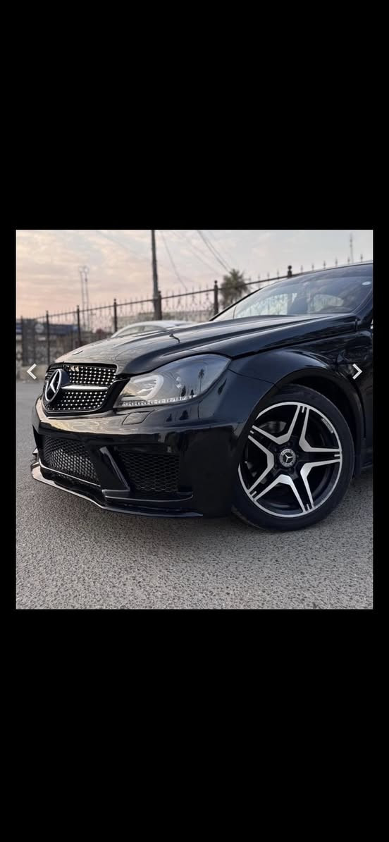 السلام عليكم للبيع
وايد بدي تعديل كامل الامارات ويا صبغ هاي سيارة نسخه وحيدة بل عراق 

مارسيدس  amg بدي 204

موديل 2012

محرك v6 عقل فوك المرغوب

فول موصفات 

صبغ  فى دبي على الشغل تعديل ابيع عام

كير مكينه كفالة 

مواصفات السيارة 

تعتيم تلقائي للمرآة الداخلية 

نظام تبريد +قطتعين منفصل تبريد ثلج 

أنارة قراءة أمامية 

حساس اضاءة

فتحه 

موس تحكم وسطي

لايتات زينون وعدسات 

كشنات جلد كهرباء  

ستيرن  بور

تحكمات ستيرن 

داخل اسود سقف شامو

شاشه 

 

لايت زينون وعدسات 

حساسات مطر

وبيها بعد هواي مواصفات ماذكرتهن

رقم شمالي تحويل وكاله بشرط 

مكانه بغداد السيديه 
رقمي ‭٠٧٨٣ ٨٧٧ ١٢٢١‬ 
السعر ١٣٥ مجال كلش بسيط

