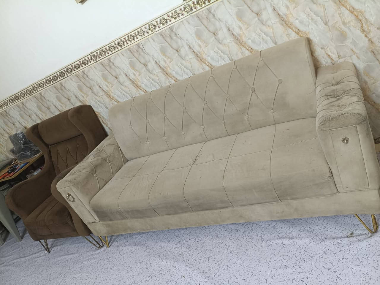 تخم للبيع
السعر 100 
ابو غريب واحد اذار


**إذا كنت صاحب هذا الإعلان وتريد حذفه لأي سبب، رجاءا أرسل رسالة إلى الدعم الفني**