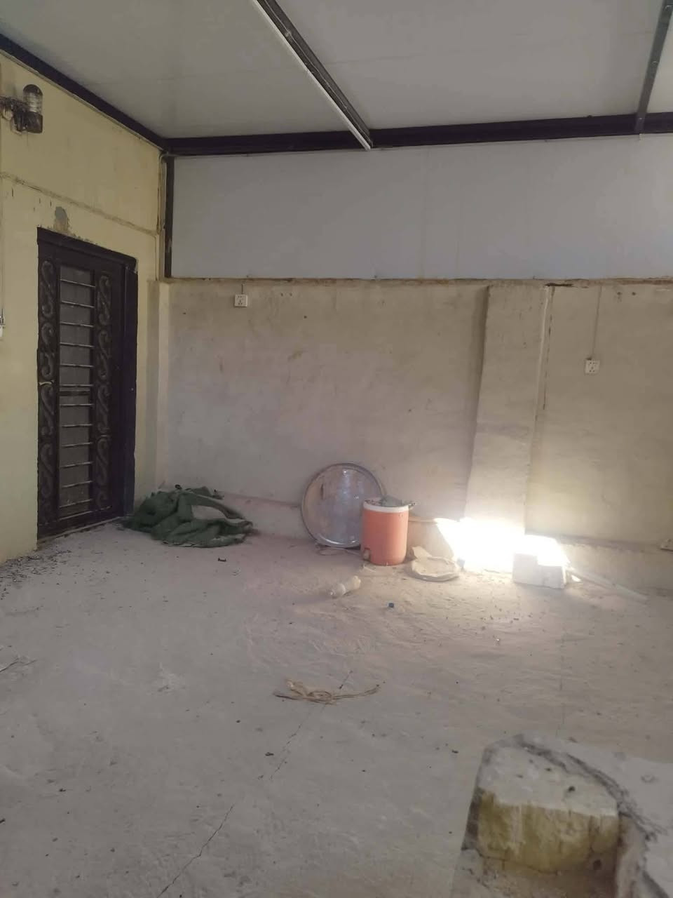 .(ع.. 466 )
دار لليجار  (50 متر ) حي المكرمه خلف اكريت مول  
سعر الايجار 225 الف
يحتوي على طابقين
غرفه  صاله   مطبخ    صحيات
الطابق الثاني 
غرفه   صاله    صطح
نضافه فول


**إذا كنت صاحب هذا الإعلان وتريد حذفه لأي سبب، رجاءا أرسل رسالة إلى الدعم الفني**