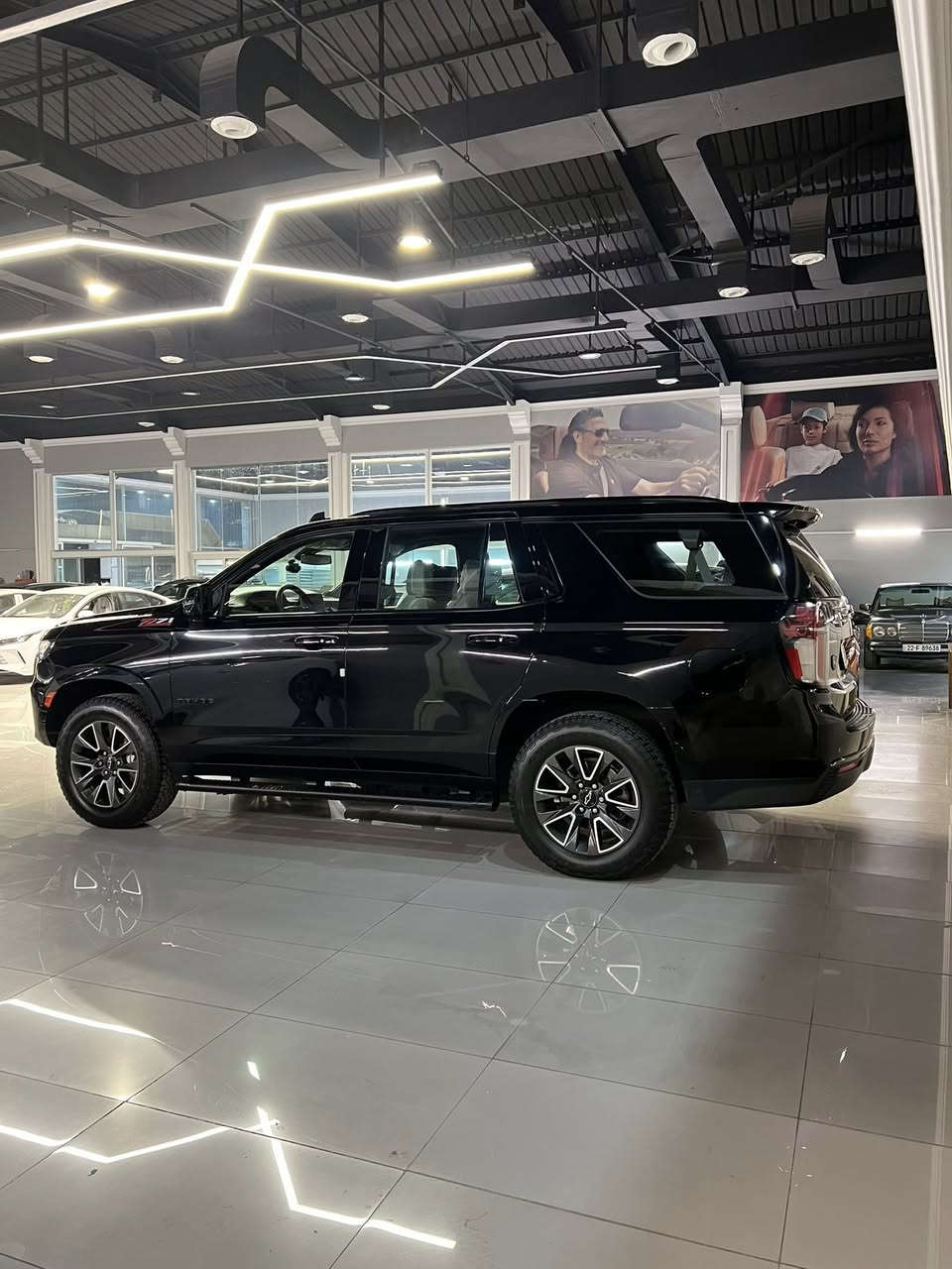 للببع تاهو 2022 خليجيه وكاله Z71
نزلت من سعرها السابق ٤٥ ورقه 
مواصفات z71 اصدار الطرق الوعره  كلين تايتل مكفوله كفاله عامه
جكات تصعد وتنزل 
بانوراما 
‎دبل اكسل +٤ وضعيات قياده
‎شاشه الكترونيه ، كاميرا 360درجه
‎جنطه كهربائي+شفط
ماشيه ٦٨ الف كيلو مو ميل 
‎السياره مرقمه اربيل ،هزه و سنويه جديده، تحويل مباشر
السياره جديده على وضع الشركه بدون اي نقص 
مغلفه PPF درجه اولى ضمان ١٠ سنوات بـ 2500$ 
و شادلها تايرات جبليه بـ 1000$ 
السعر 56,500$ 
*********** 
واتس اب 
مكان السياره اربيل
