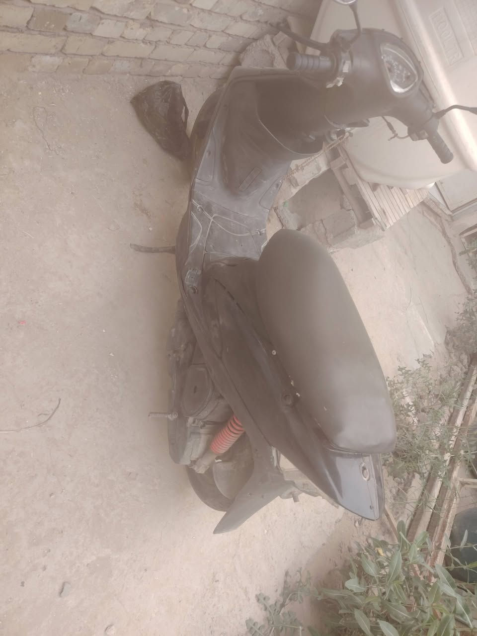 دراجة للبيع
ماكس السعر ٤٠٠ بيها مجال قليل


**إذا كنت صاحب هذا الإعلان وتريد حذفه لأي سبب، رجاءا أرسل رسالة إلى الدعم الفني**