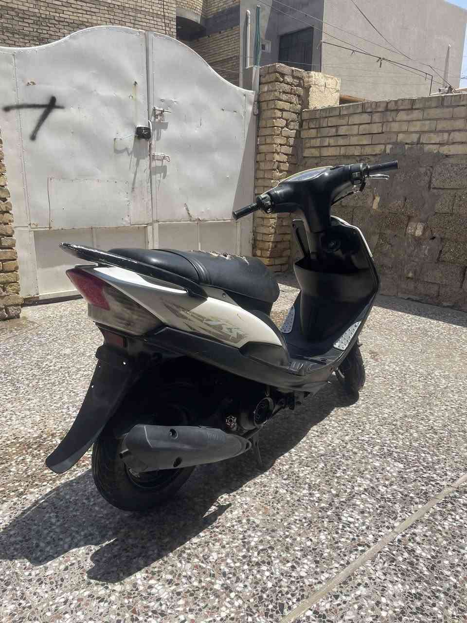 سلام عليكم 
ماكس عدله للبيع
تجفيت جديد اول مره تنفتح 
*(نقص الدراجه باتري والبارد مال سلف طلك من السلف وبوربرن مال استوين نقص)
كهربائياته كله شغاله نكره دراجه بكل وكت  كفراته حلوه نضيفه
السعر 475 وبيه مجال 
العنوان بغداد الشماعيه حي السفير 
رقم الهاتف ***********
