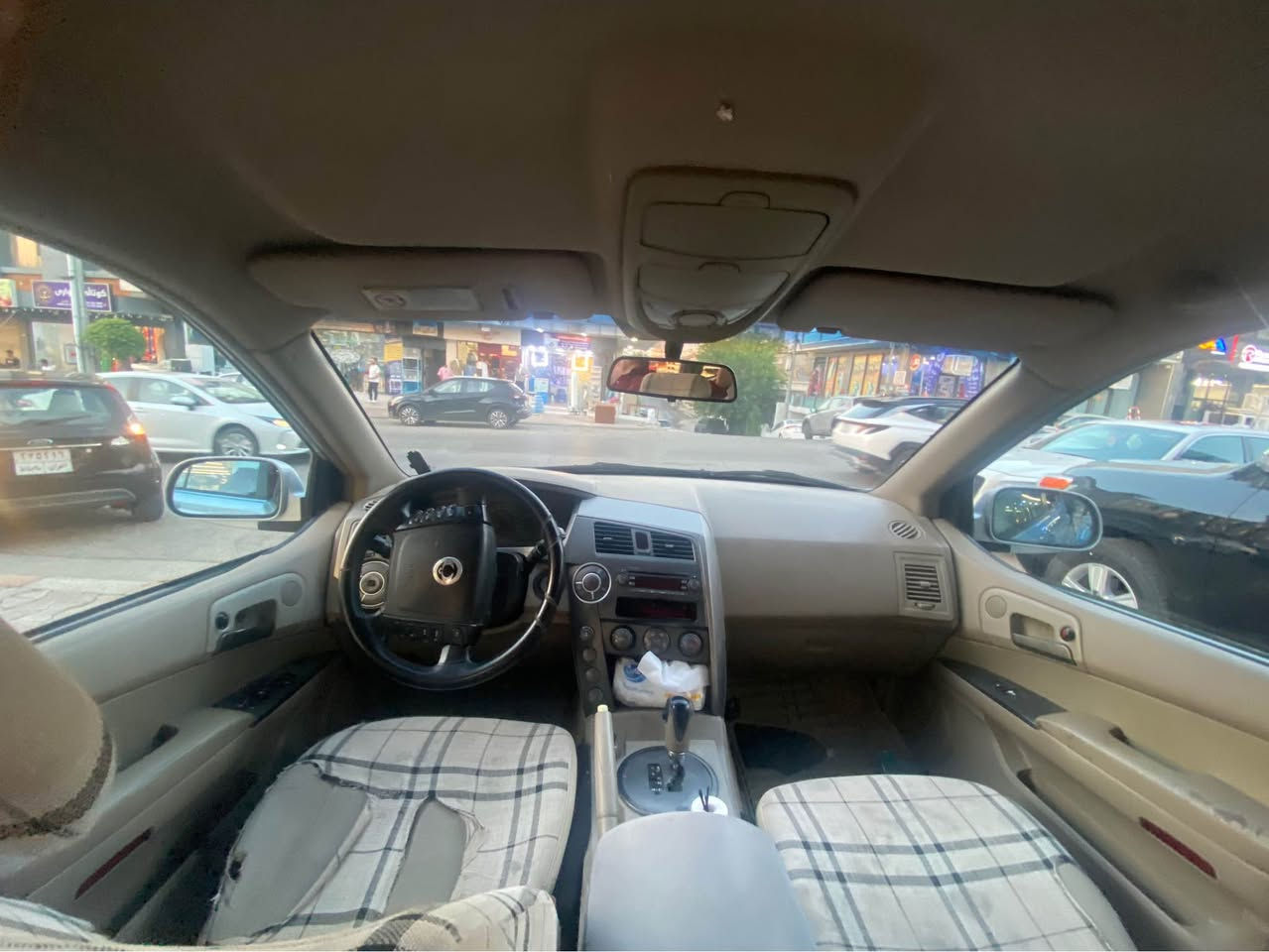 سلام 
سانگیۆنگ بۆ فرۆشتن مۆدێل ٢٠١٢
مواسفات دەبڵ ئەکسل ناوزەرد ئۆتۆماتیک 
سەتارەکە مالی دۆستە بێتەقەو رەقە کامل سێرڤس کراوە تایەی تازە رەقەمی تا ٢٠٢٨تازەیە 
چوار پارچە بۆیاخە بێلێدران لەسەر شوخت کراوە دەعامیەکانیشی بۆیاخ نیە 
مەکینەی نەکراوەتەوە دینار مەسرەفی تانیە 
شوێن سلێمانی 
ژ.م ***********
***********وتەس ئەپ Singapore
