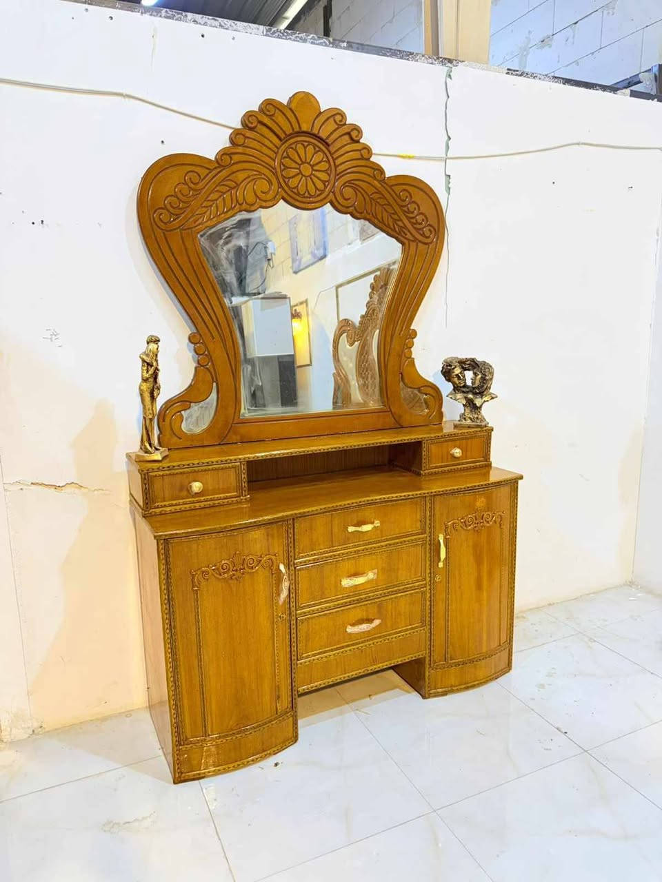 غرفه شغل وصط ضخم
السعر ٩٠٠ ٨٥٠ قفل 
شد نقل داخل بغداد مجاني
نضافه ٩٠ 
غرفه ضخم حلوه


**إذا كنت صاحب هذا الإعلان وتريد حذفه لأي سبب، رجاءا أرسل رسالة إلى الدعم الفني**