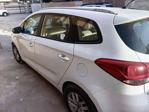 كيا كارينز ٢٠١٦ ماشية ١٩٥ الدولية 
مابيها نقص صدر محرك تبريد تايرات
 بيها حادث (صعود رصيف ) تسبب بضرر بالگير تم تبديله بگير جديد بي ضمان سنة القطع كلها بلاد .. السيارة موجودة في بغداد حي الأمين الثانية تحويل ثاني يوم باسمي ***********
السعر 140 مجالها بسيط حگ الجية
