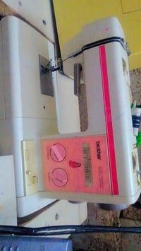 مكينه للبيع سعر110وبه مجال07825874667