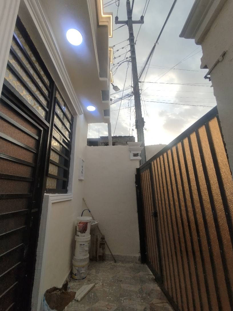 دار سكن مساحه ١٠٠متر
الموقع البصره الجزيره الفيروزية 
يحتوي هذا البيت ع غرفتين وصاله واستقبال ومطبخ وصحيات داخل وخارج وطارمه 
سعر ٥٨ شط العرب, البصرة


**إذا كنت صاحب هذا الإعلان وتريد حذفه لأي سبب، رجاءا أرسل رسالة إلى الدعم الفني**