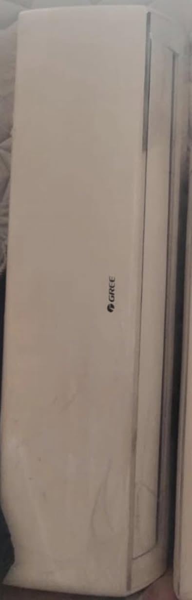 السلام عليكم
عندي 4 سبالت كري والكل تعرف نوعية كري  كلهن انفيرتر تحكم امبيرية استخدام منزلي موسمين عندي نظيفات حيل ثنين منهن 1طن  وثنين طن ونص بكفاءة طنين مفتوحات ومحصور الغاز بيهة يعني بس تشد البواري مالتهة كاملة تجي تفحص بيدك يمي وتتاكد من نظافتهن يالة تاخذهن ابيعهن شلع  بمليون و ٤٠٠ الف قفل ما ابيع قطع مكاني بغداد اليرموك...


**إذا كنت صاحب هذا الإعلان وتريد حذفه لأي سبب، رجاءا أرسل رسالة إلى الدعم الفني**