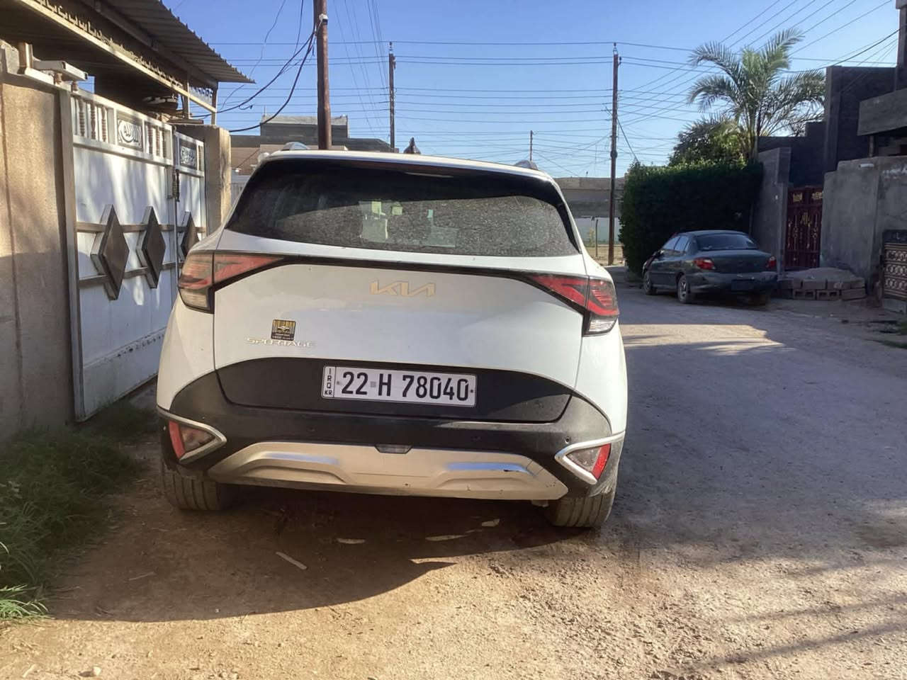 السلام عليكم
كيا سبورتج ٢٠٢٣  خليجي ضمان دوليه
كفالة عامة ما عدا بارد بسيط جداً
ماشية ٦٠الف كيلو حقيقي 
رقم أربيل انكليزي الجديد  
المواصفات✅:
*بانوراما*
* داخل بيجي•
* سعة المحرك 2.0L•
* ويل كب ١٩•
* تشغيل عن بعد•
* حساسات أمامية + خلفية•
* شحن واير ليس•
* هاند بريك بصمه•
 * بصمه عدد ٢
* مري شفط + اشارة
* منافذ شحن للمقاعد
* تبريد بيانو قطعتين (منفصل)
* كراسي كهرباء+تدفئه كشنات + تدفئه استيرن  
* لد ترحيب
* اوتو هولد
* شاشه كبيره
* نضام نزول منحدرات
* مانع انزلاق
* تحكمات ستيرن
 * كامره خلفيه دواره 
* ماسحه خلفيه
* بصمة دخول 
* حساس مطر
* السعر237 وبيها مجال بسيط حك الجيه 
* مكان السياره بغداد 
للاتصال /***********
