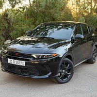 للبيع دوج هورنيت RT الموديل:- 2024 العداد:- 25.000Mile  المواصفات:-  ب...