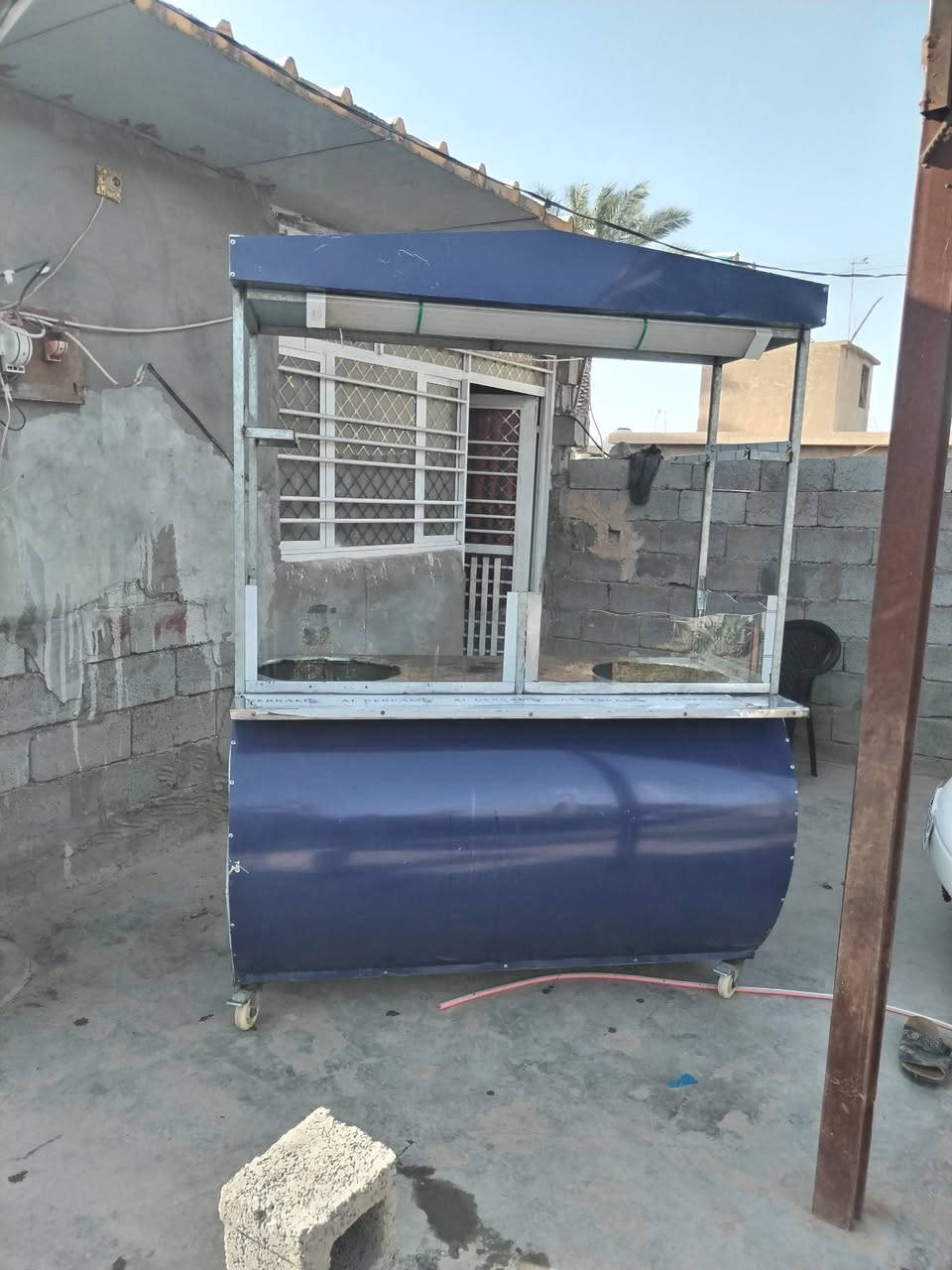 عربانه جديده مسويها ب ٣٠٠ للبيع  اريدها ٢٢٥ وبيها مجال ابو غريب حي الرساله  ***********
