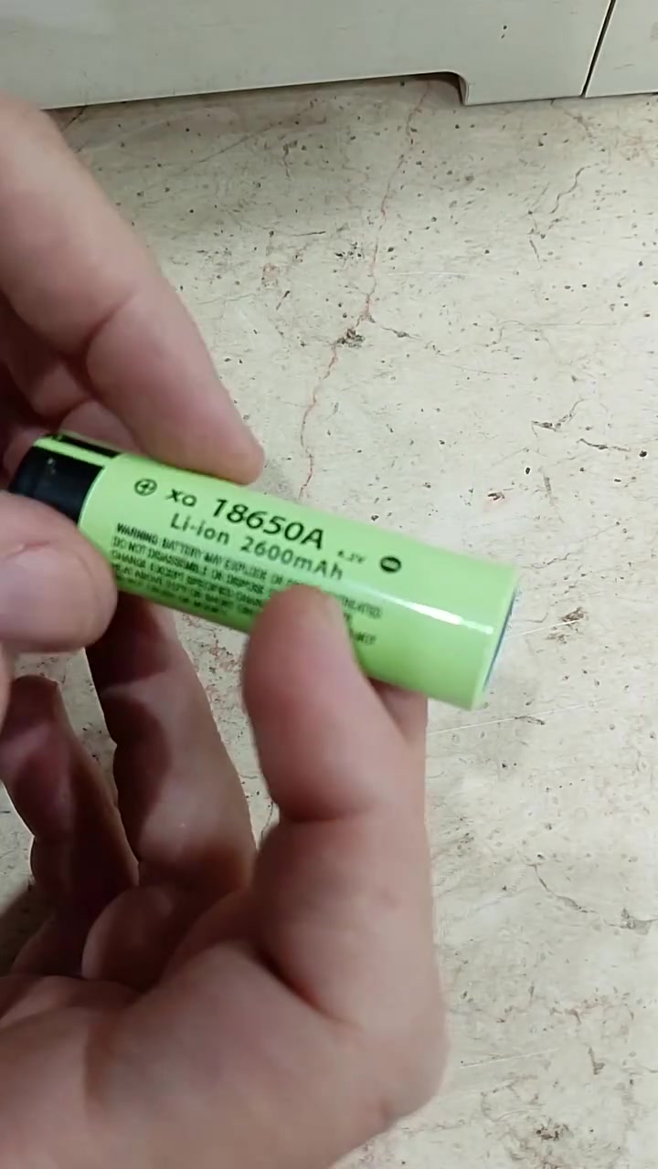 🔋 في عالم البطاريات الاقتصادية، لا تشتري الأرقام... اشترِ الأداء.
الأرقام المطبوعة على البطارية ليست دائمًا المقياس الحقيقي، لذلك التجربة عمليًا افضل مقياس 
#بطاريات #الكترونيات #ليثيوم #18650 #شركة_العربي_للكمبيوتر #فاقوس


**إذا كنت صاحب هذا الإعلان وتريد حذفه لأي سبب، رجاءا أرسل رسالة إلى الدعم الفني**