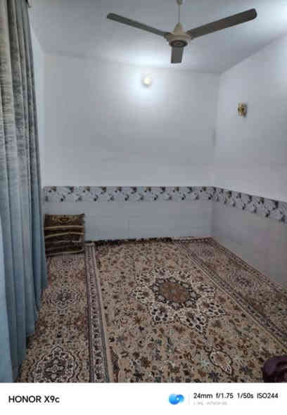 دار للبيع 100متر بالاسكان العسكري بناء حديث على ساحه مطلوب لاسكان 45والصاحب البيت 120وبي مجال ***********
