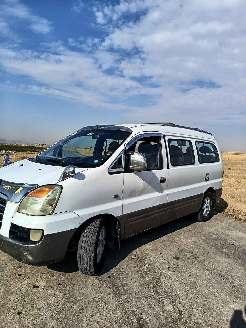 اسلام عليكم للبيع ستاركس 2007اصل وفصل سياحي اربعه دسك تدفئه بكشن السايق ولراكب  اشواصي كفاله كير محرك اكسل شرط مصبوغه حزام تخم تايرات اربعه جدد  رقم كركوك صدامي تحويل ثاني يوم   سعر 75 وبيه مجال قليل ***********
