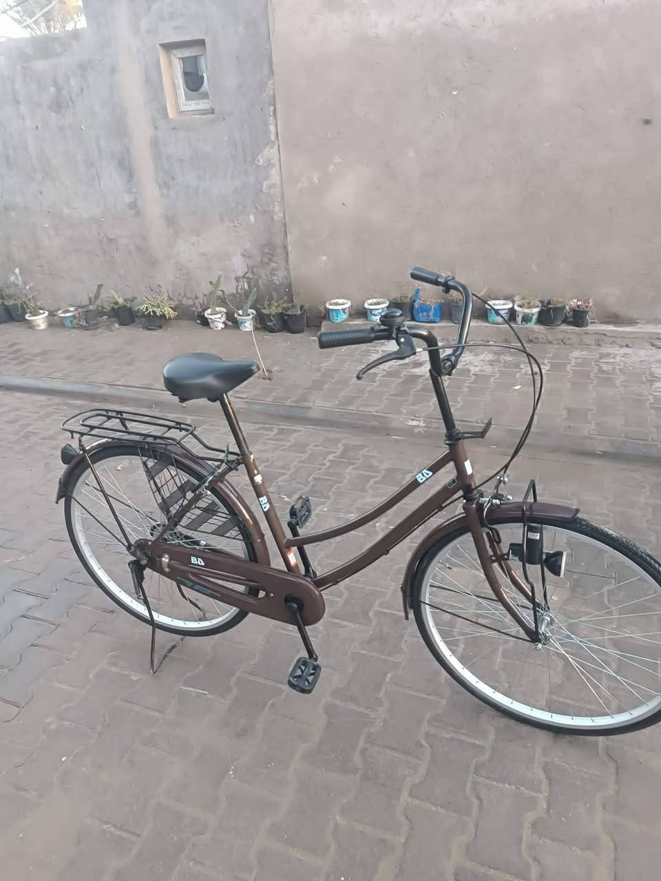 السلام عليكم 
بيسكلات للبيع كله جديد وكفاله بيسكلات 
واحد ككوي مديل ٢٢ جديد بيسكل مابي اي شي وغراضه كامله كله وسعره ب١٢٥ وبي مجالل🤎🤎
ثاني لون سمنتي فاتح بيسكل مديل ٢٢ وجديد بيسكل وغراضه كامله ومانقصه شي وسعره ب١٣٥ وبي مجال🩵🩵 
وبرتقالي بيسكل جديد وكفاله وغراضه كله كامله ومديل ٢٢ وسعره ب١٣٥ قفلل 🧡🧡
مكاني نجف كوفه يم مسجد السهله 
هذه رقمي ***********
