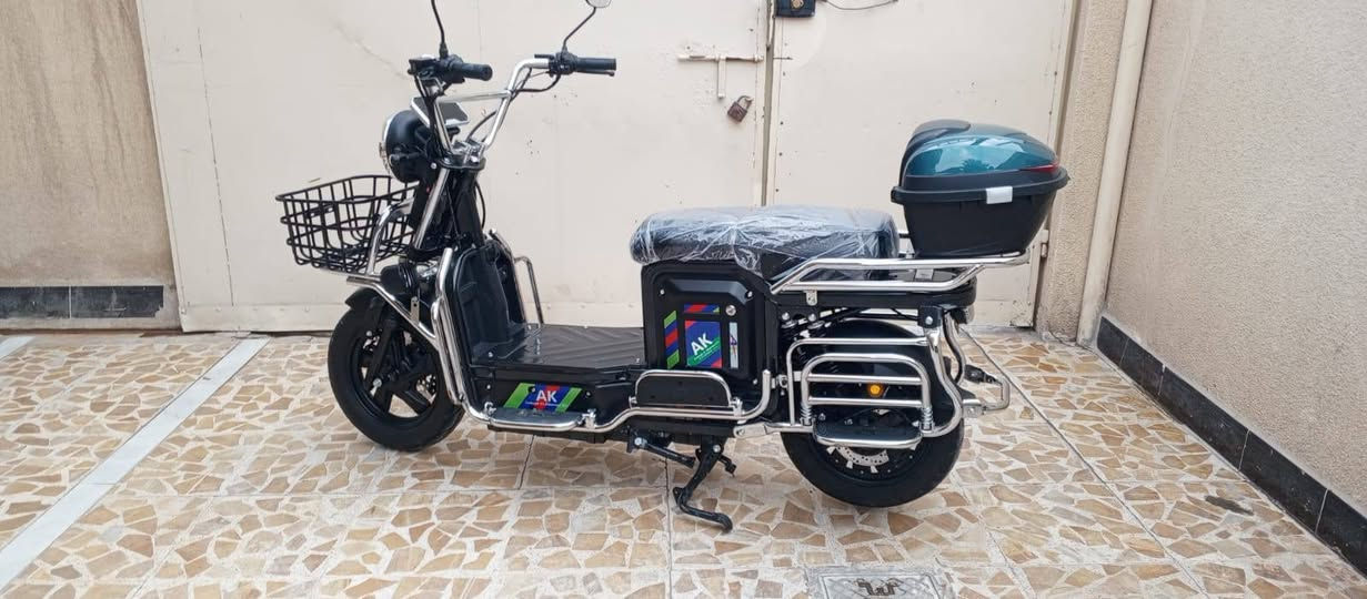 سلام عليكم موطور شحن للبيع موديل 2025   7بطاريات عل فحص مكان فلوجه شهداء للاستفسار  رقم الهاتف. ***********. ***********
