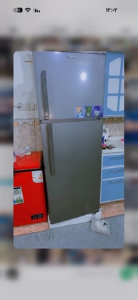ثلاجه صار اسبوعين من اخذتها للبيع 07706350684