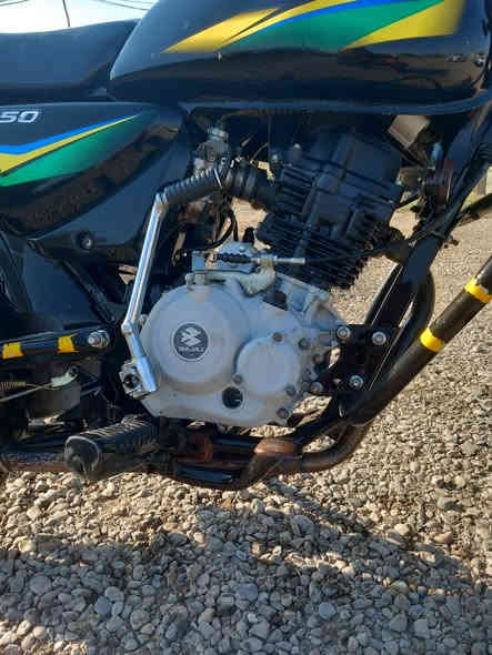 السلام عليكم بوكسر ١٩ سعر ٧٠٠ وبيه مجال *********** اتصل وتدلل
