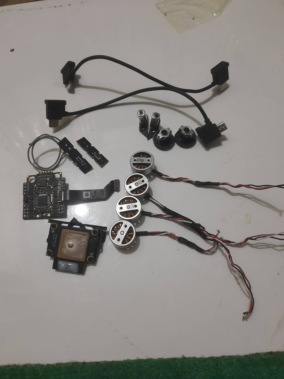 السلام عليكم//كما موظح بالصور قطع غيار خاصة بدرون ميني 2 التعليق مسموح والسعر  عالخاص 🌹🌹🌹🌹


**إذا كنت صاحب هذا الإعلان وتريد حذفه لأي سبب، رجاءا أرسل رسالة إلى الدعم الفني**