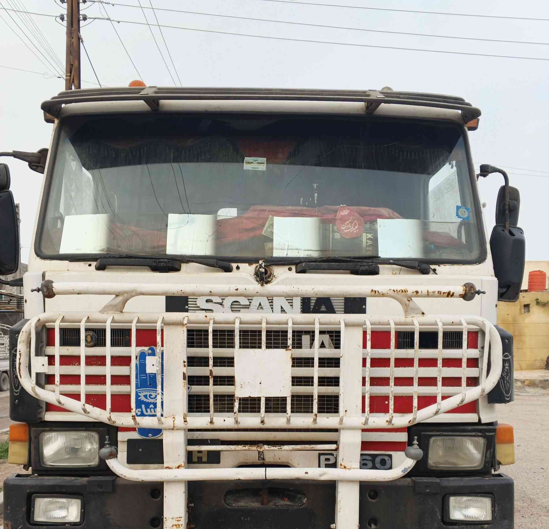 سلام عليكم كرين للبيع جاهز 7طن للتواصل على هذا الرقم ***********
