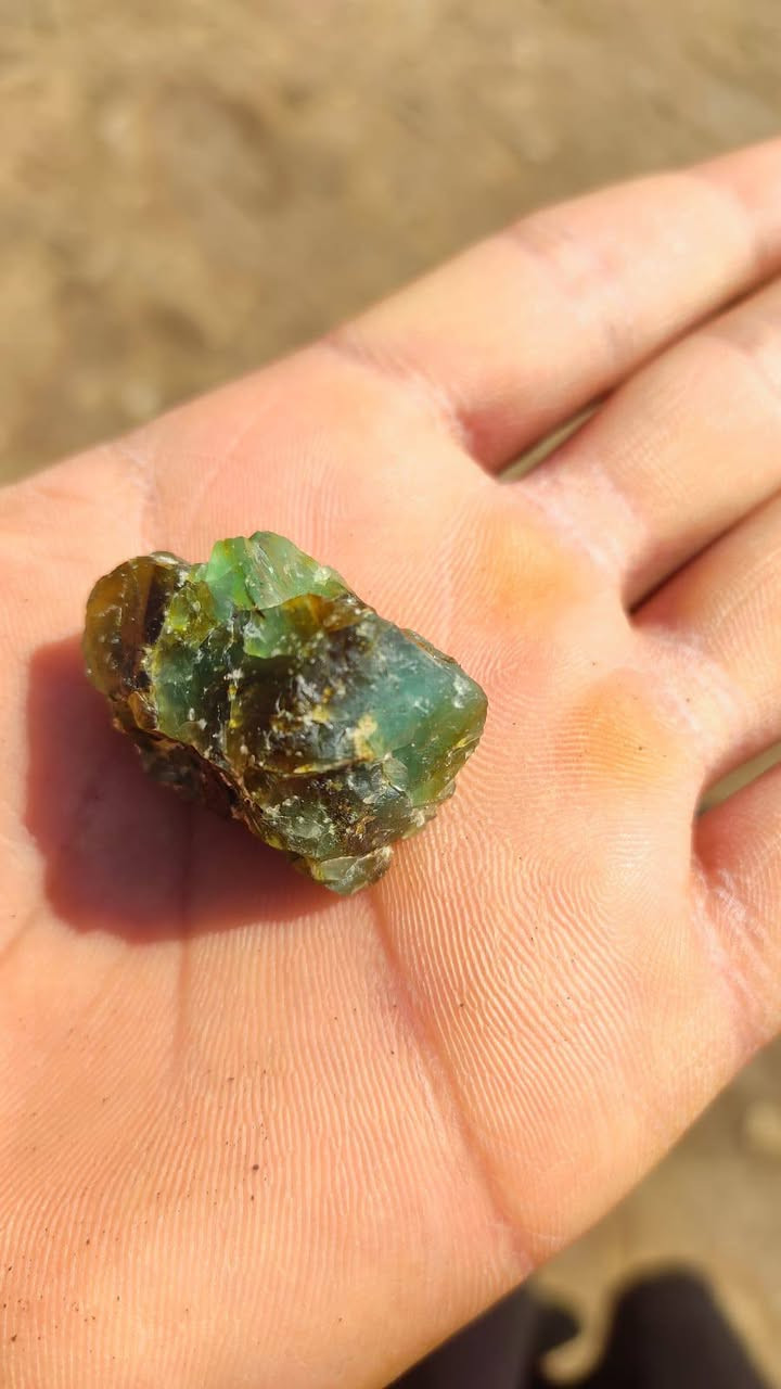 حجر ملاگط  زمردد  للبيع


**إذا كنت صاحب هذا الإعلان وتريد حذفه لأي سبب، رجاءا أرسل رسالة إلى الدعم الفني**