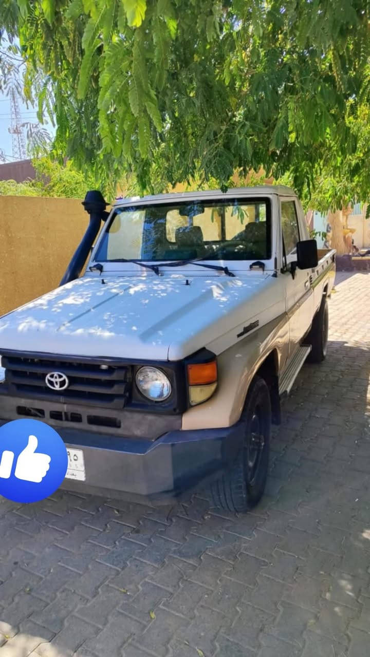 حوثيه موديل 87 للبيع رقم بغداد كير مكينه تبريد جاهزه السعر 60وبيها مجال مكان السياره ميسان ***********
