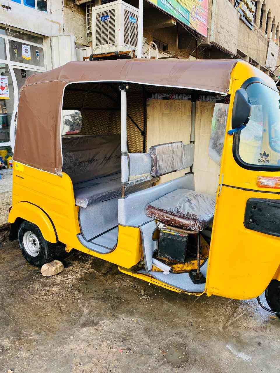 السلام عليكم تكتك 2020 اوراق/ جاهزه خير من الله كبل لشارع شغاله كلهه مابيهه اي عطل السعر/ 5250/العنوان مدينه الصدر/رقم الهاتف/‏‪***********‬‏
